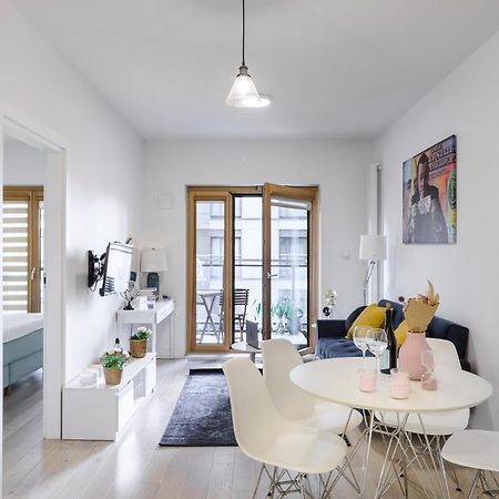 Luxury Apartment On Grzybowska Street Варшава Екстериор снимка