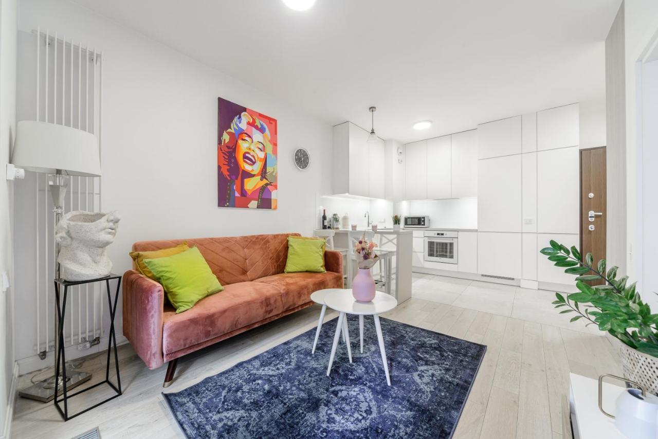 Luxury Apartment On Grzybowska Street Варшава Екстериор снимка